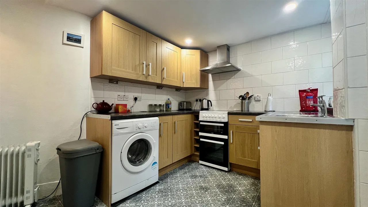 High Street, Talsarnau, LL47, photo 6
