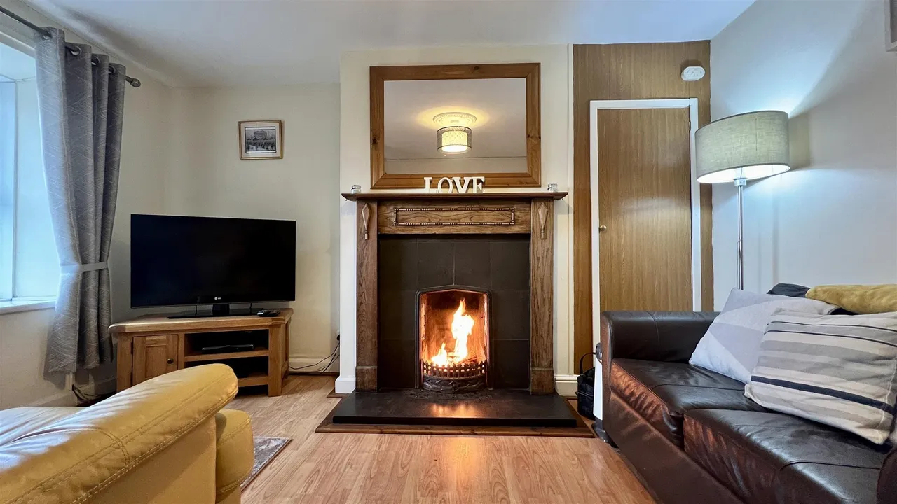 High Street, Talsarnau, LL47, photo 3