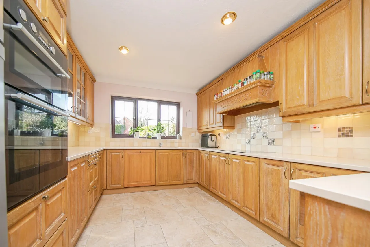 Leas Road, Clacton-on-sea, CO15, photo 6