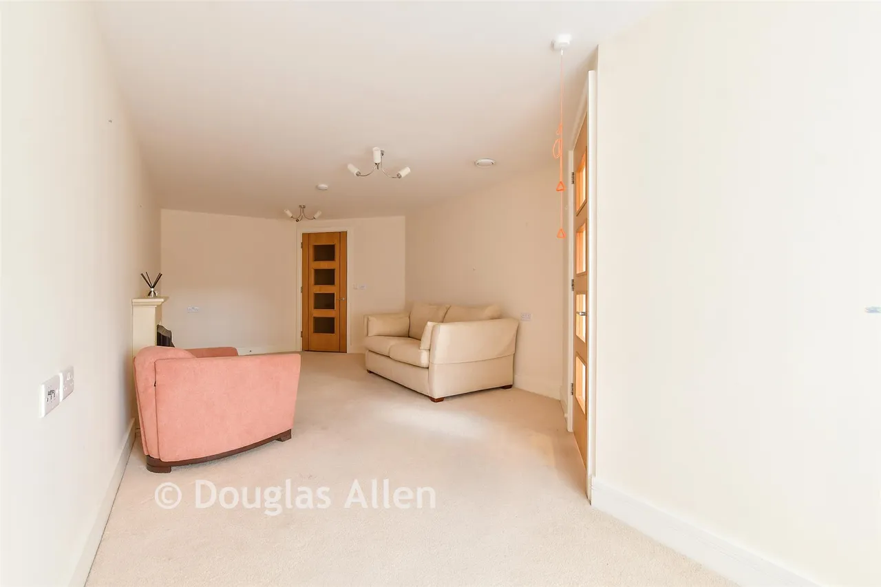High Street, Ongar, CM5, photo 14