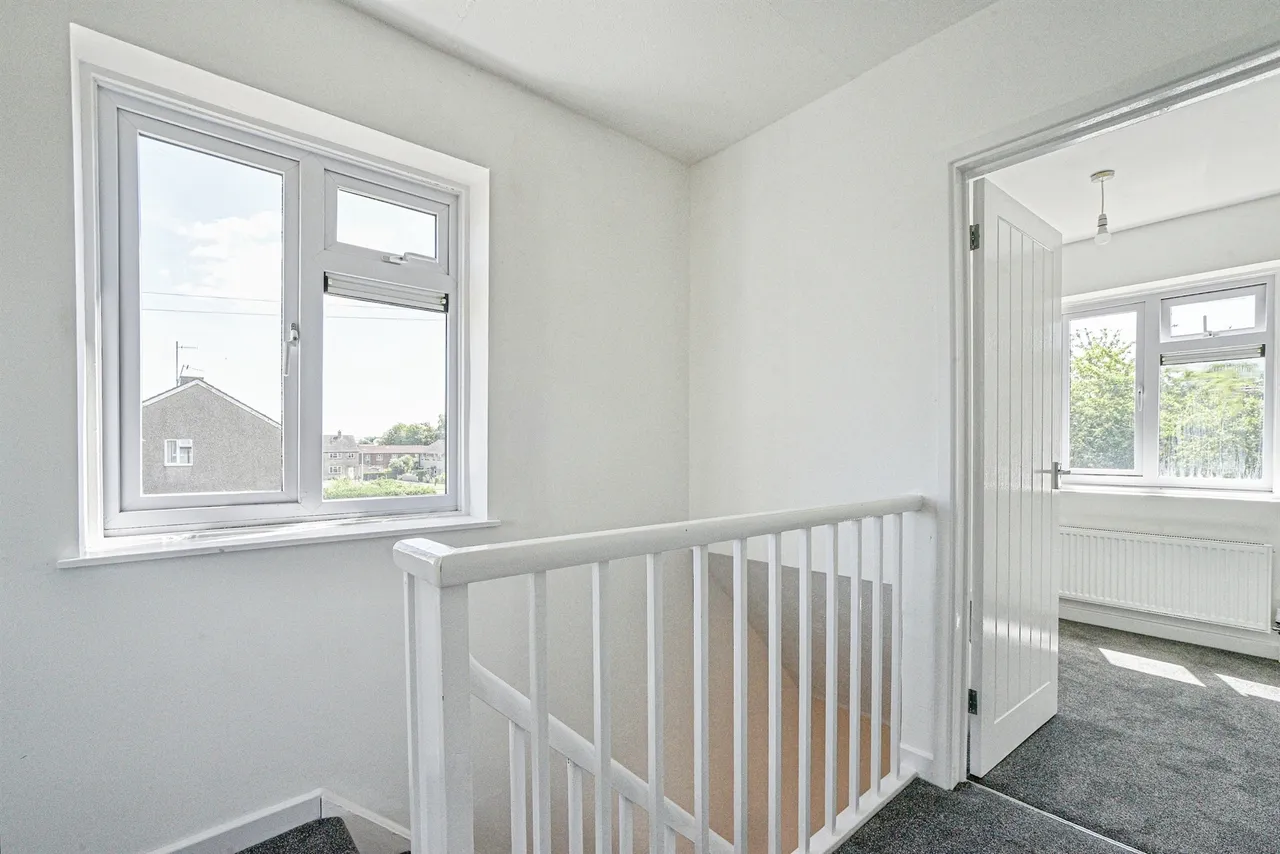 Stokes Croft, Calne, SN11, photo 14