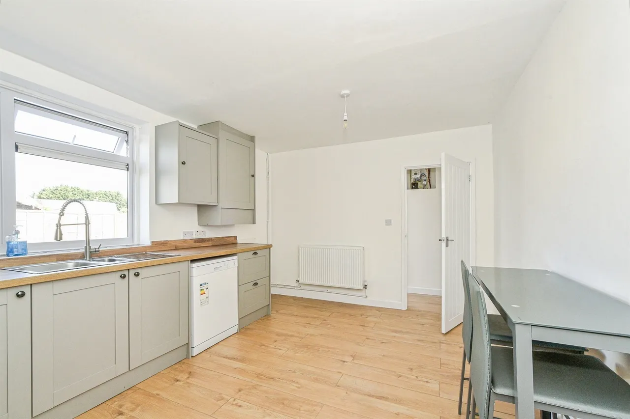 Stokes Croft, Calne, SN11, photo 5