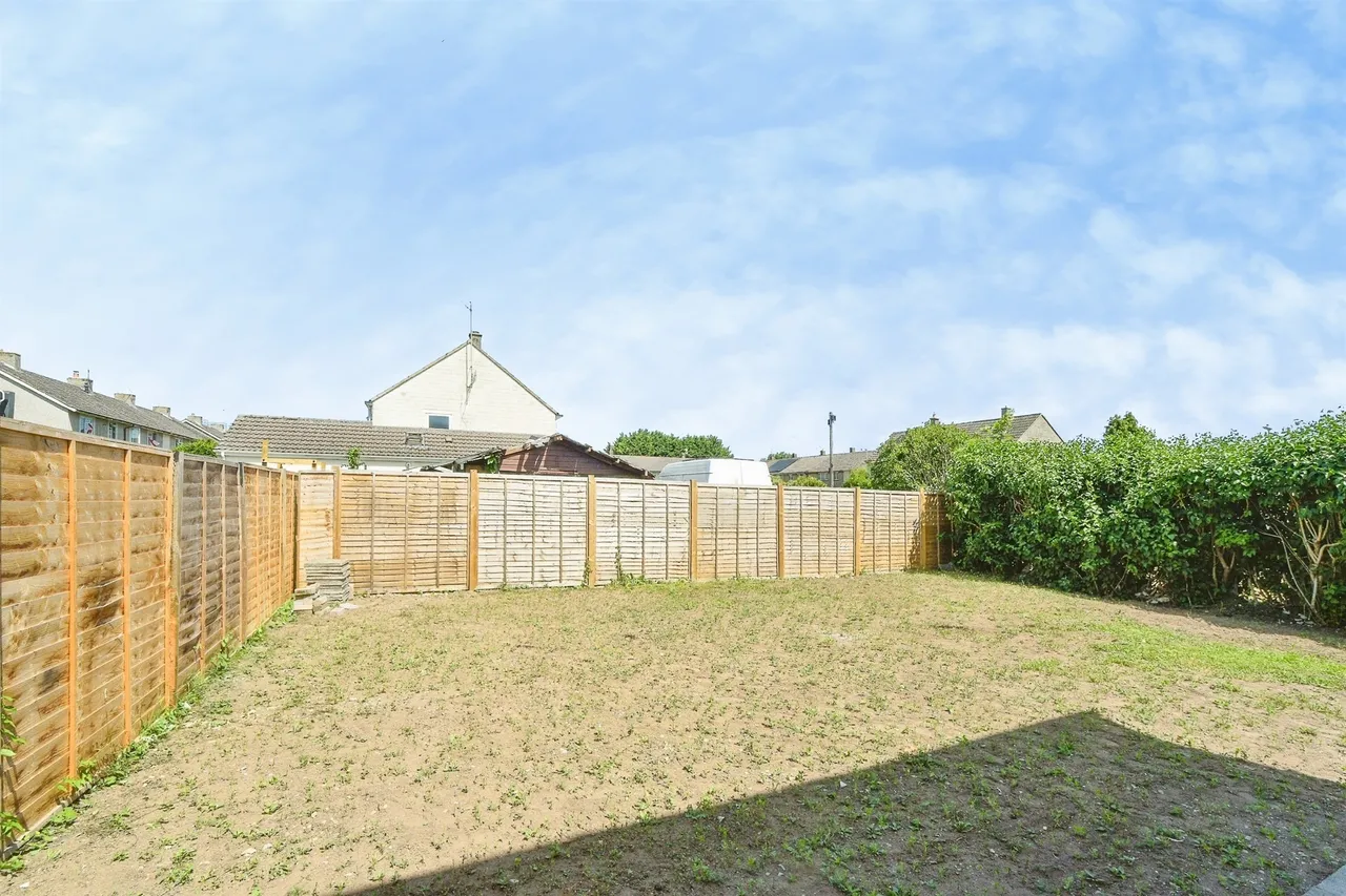 Stokes Croft, Calne, SN11, photo 7