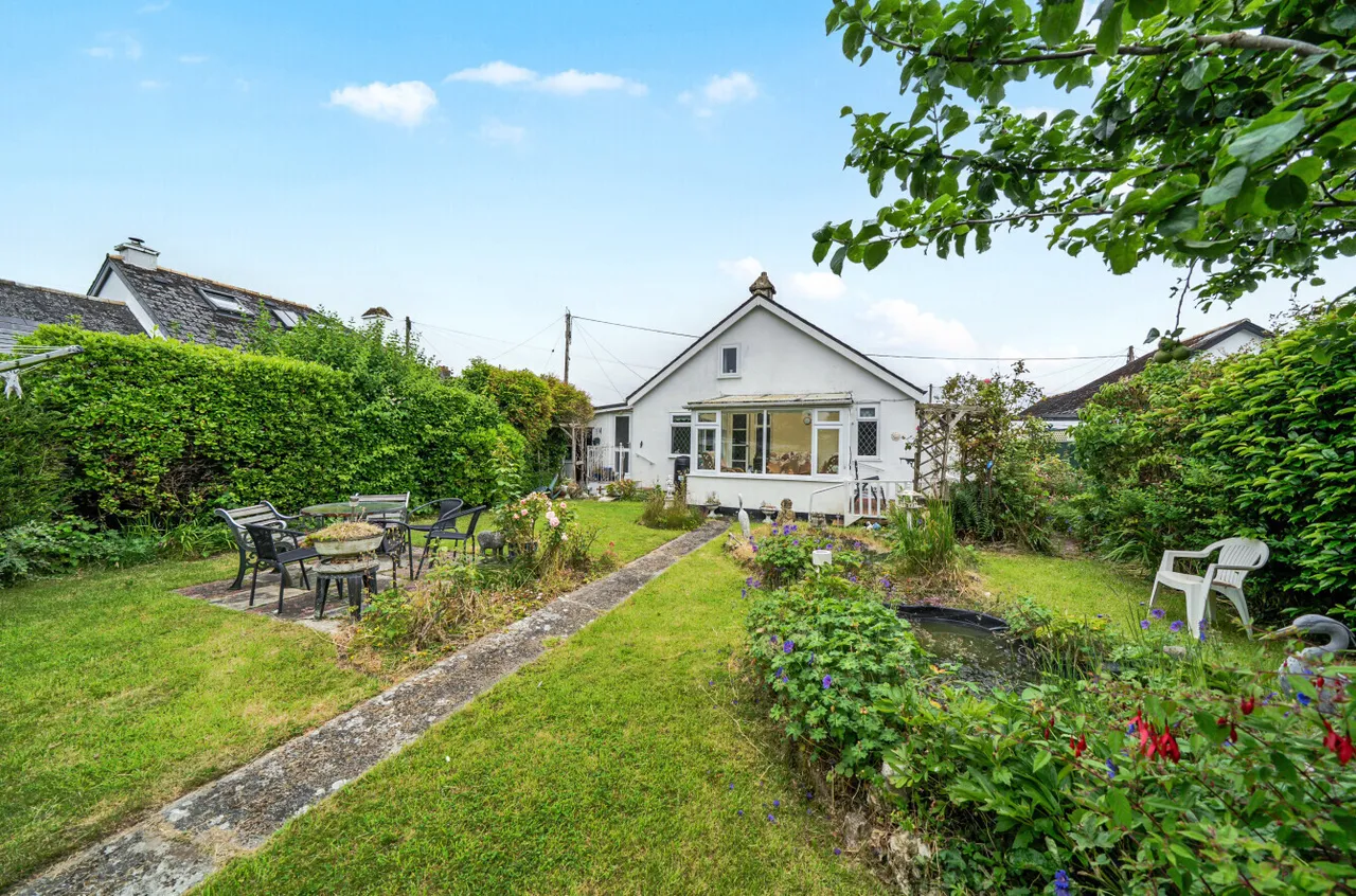 2 bed property for sale — Greenbank Avenue, Kingsteignton, Newton Abbot, Devon, TQ12