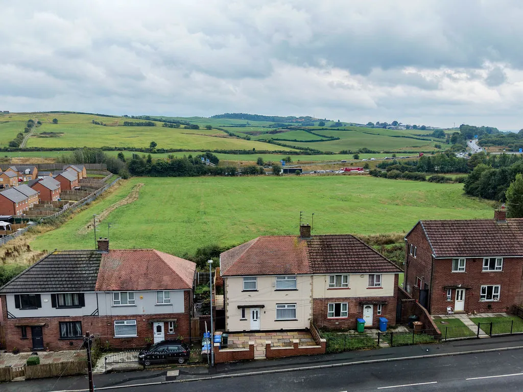 Hill Top Drive, Rochdale OL11 2RZ, photo 17