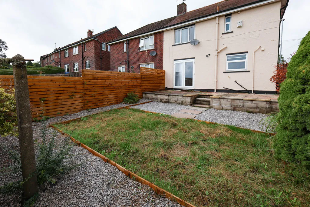 Hill Top Drive, Rochdale OL11 2RZ, photo 16
