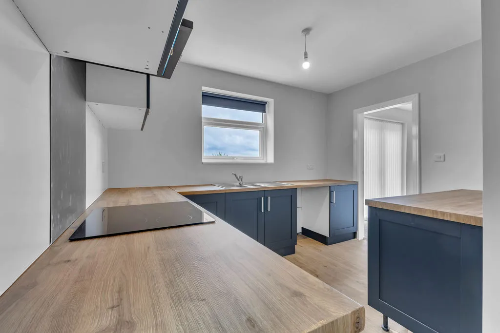 Hill Top Drive, Rochdale OL11 2RZ, photo 7