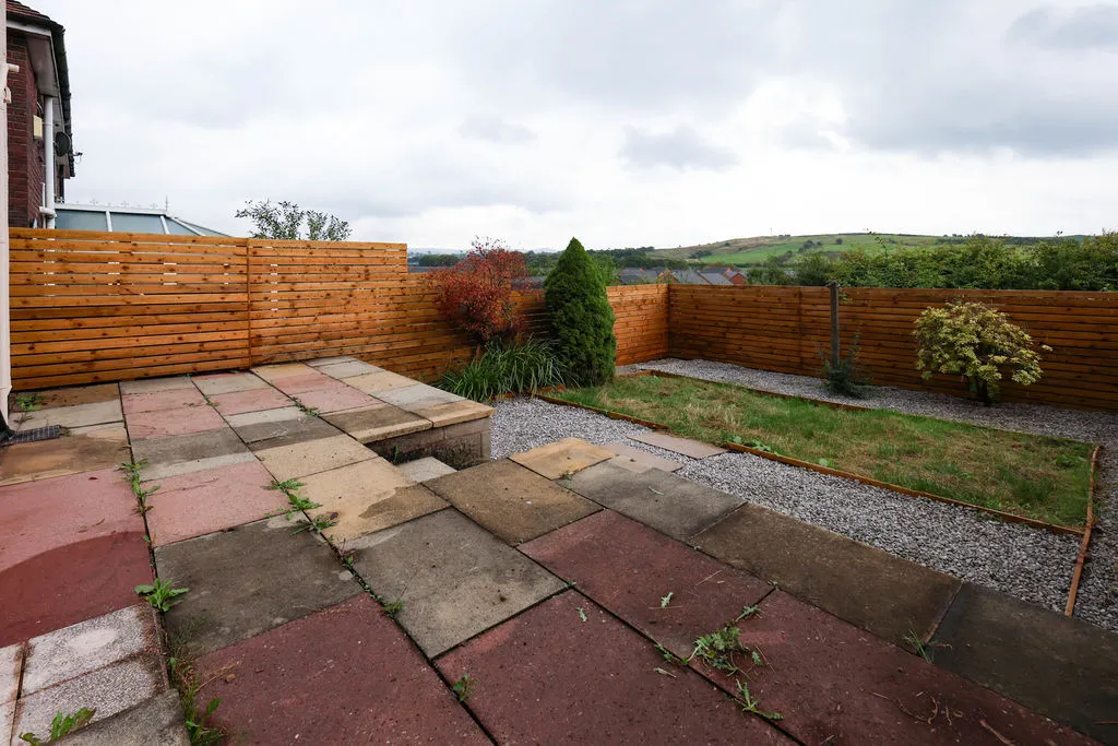 Hill Top Drive, Rochdale OL11 2RZ, photo 15