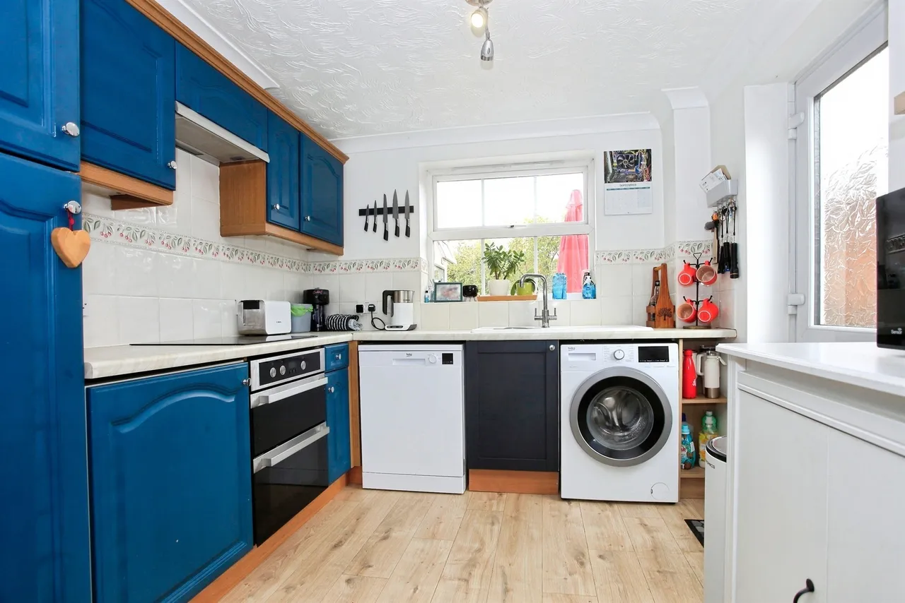 Redwing Close, Peterborough, PE2, photo 3