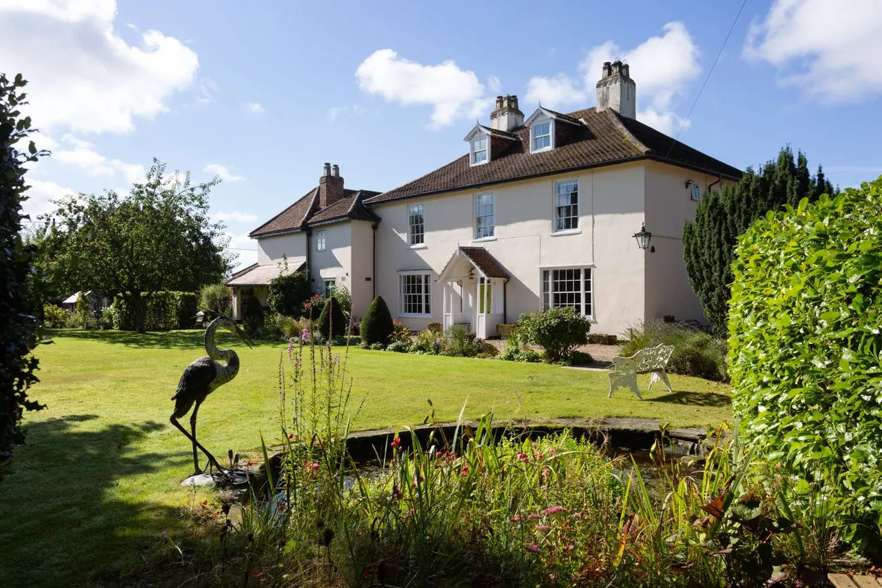6 bed house for sale — Church Lane, Elvington, York, North Yorkshire, YO41 4AD