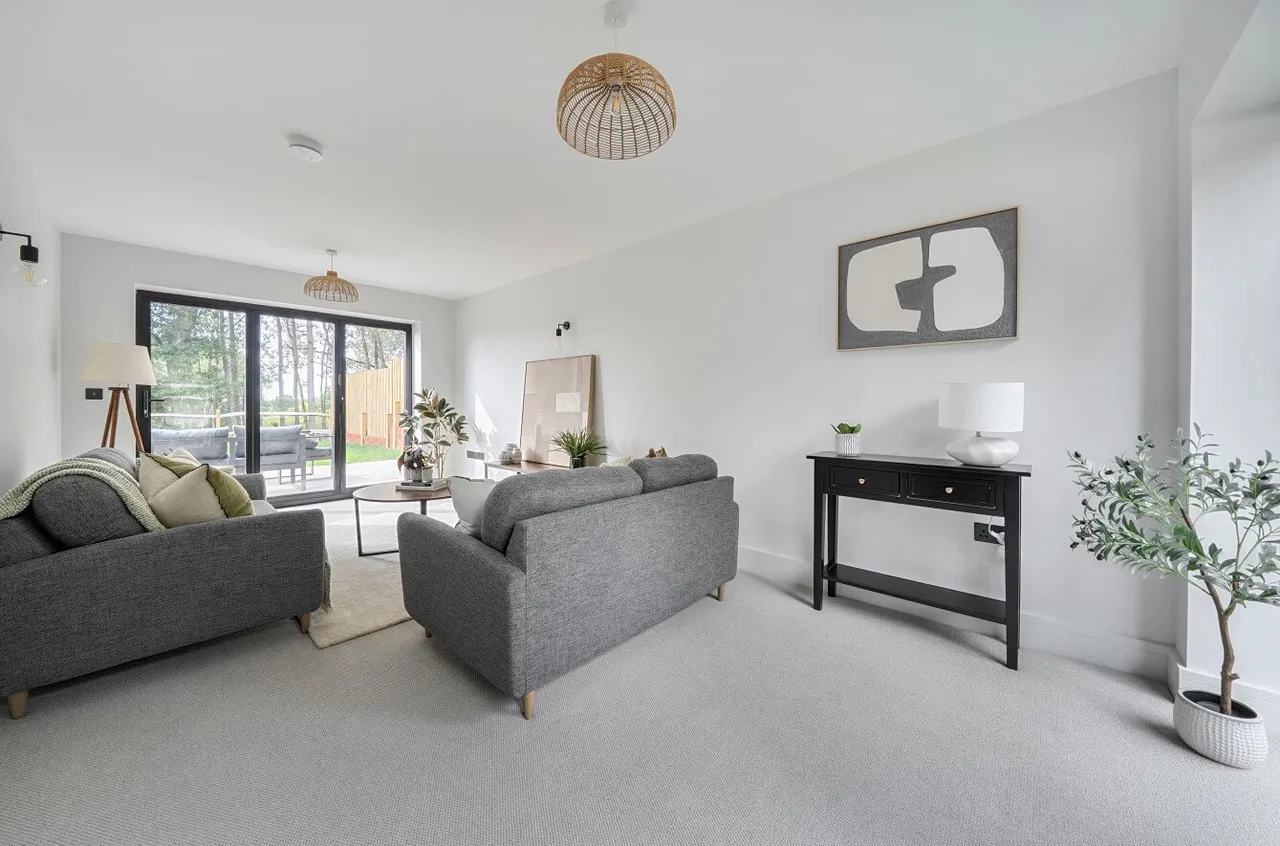 Knowle Lane, Horton Heath, SO50, photo 2