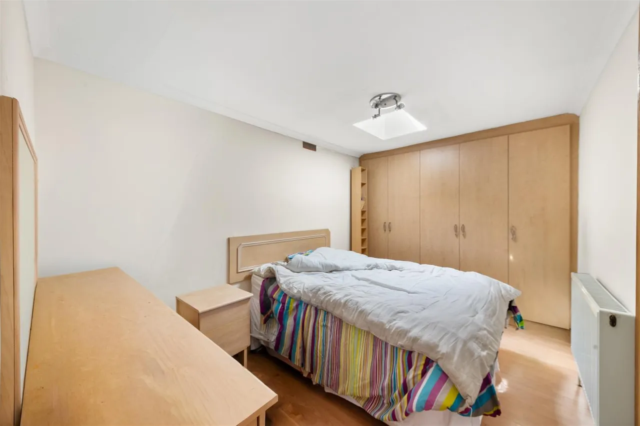 Barrack Road, Hounslow, photo 17