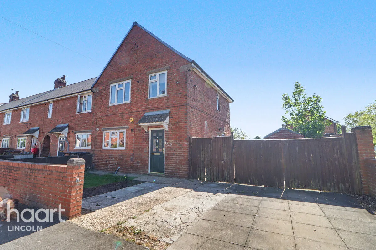 3 bed house for sale, Macaulay Drive, Lincoln, LN2