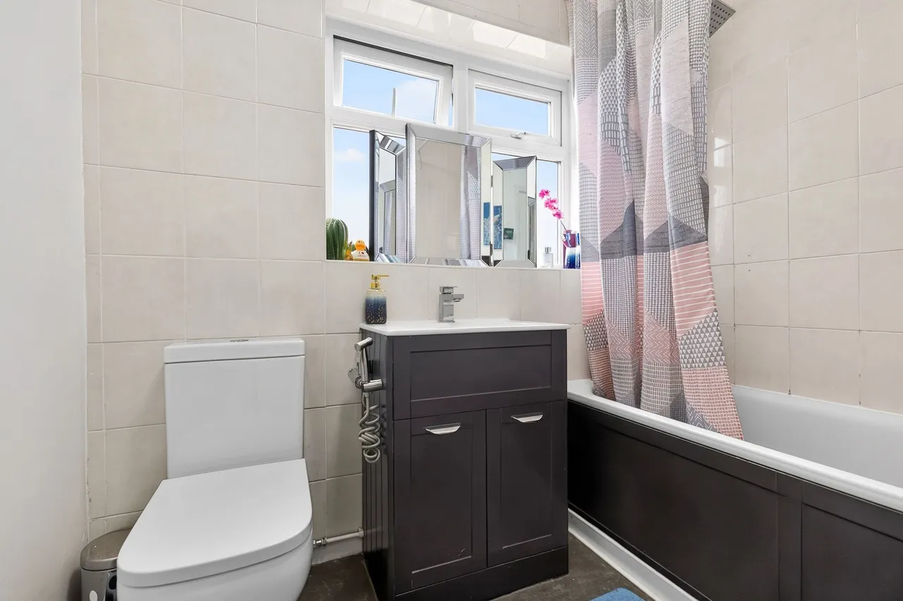 Turner Rise, Oadby, LE2, photo 13
