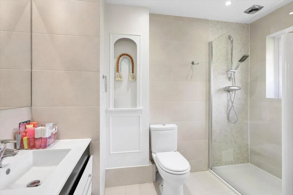Fairmile Park Road, Cobham, KT11, photo 10