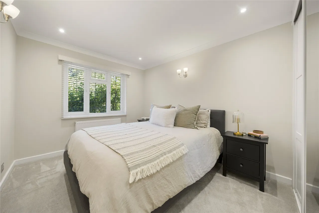 Fairmile Park Road, Cobham, KT11, photo 11
