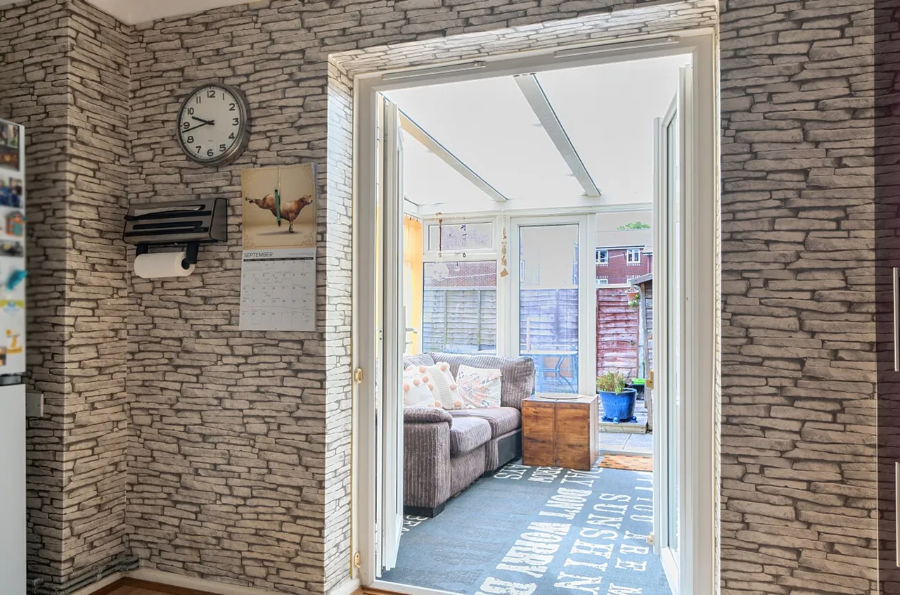 Swanfield Drive, Chichester, PO19, photo 12