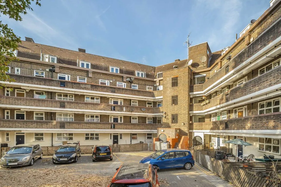 Wandsworth Road, SW8, photo 4