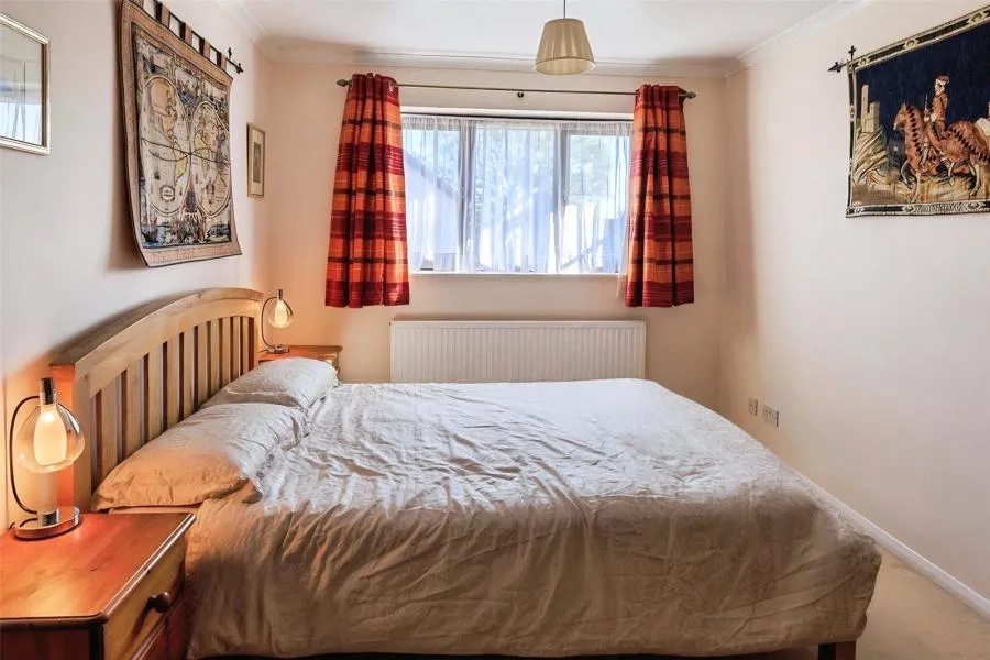 Minden Close, Wokingham, RG41, photo 7
