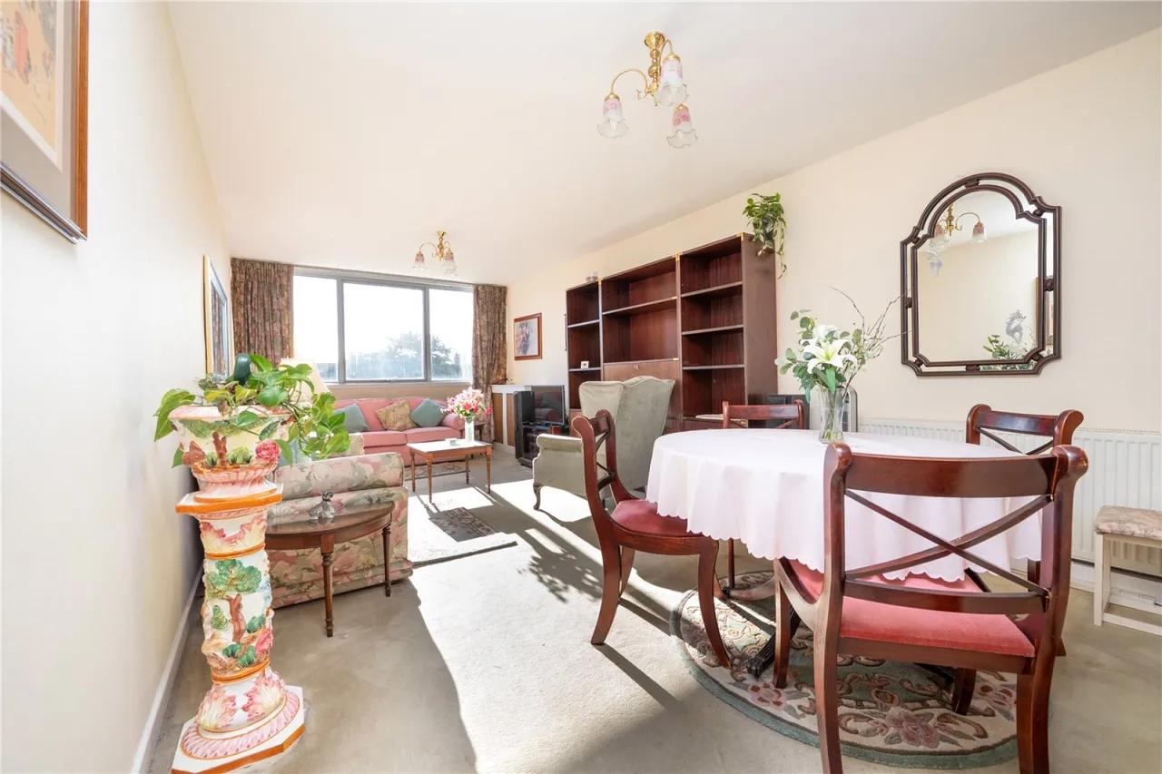 Claudia Place, Southfields, photo 6