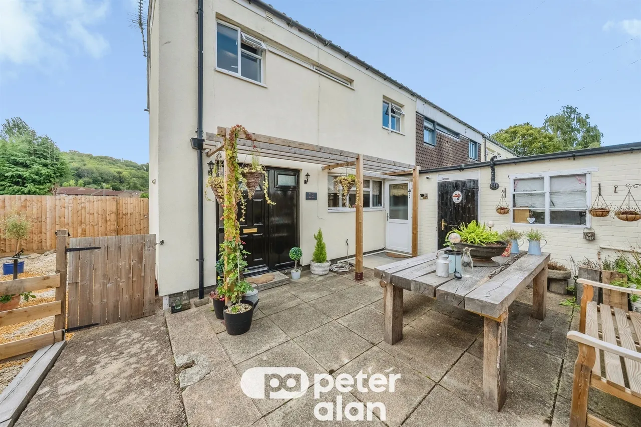 3 bed house for sale, Clawdd Du Monmouth, NP25
