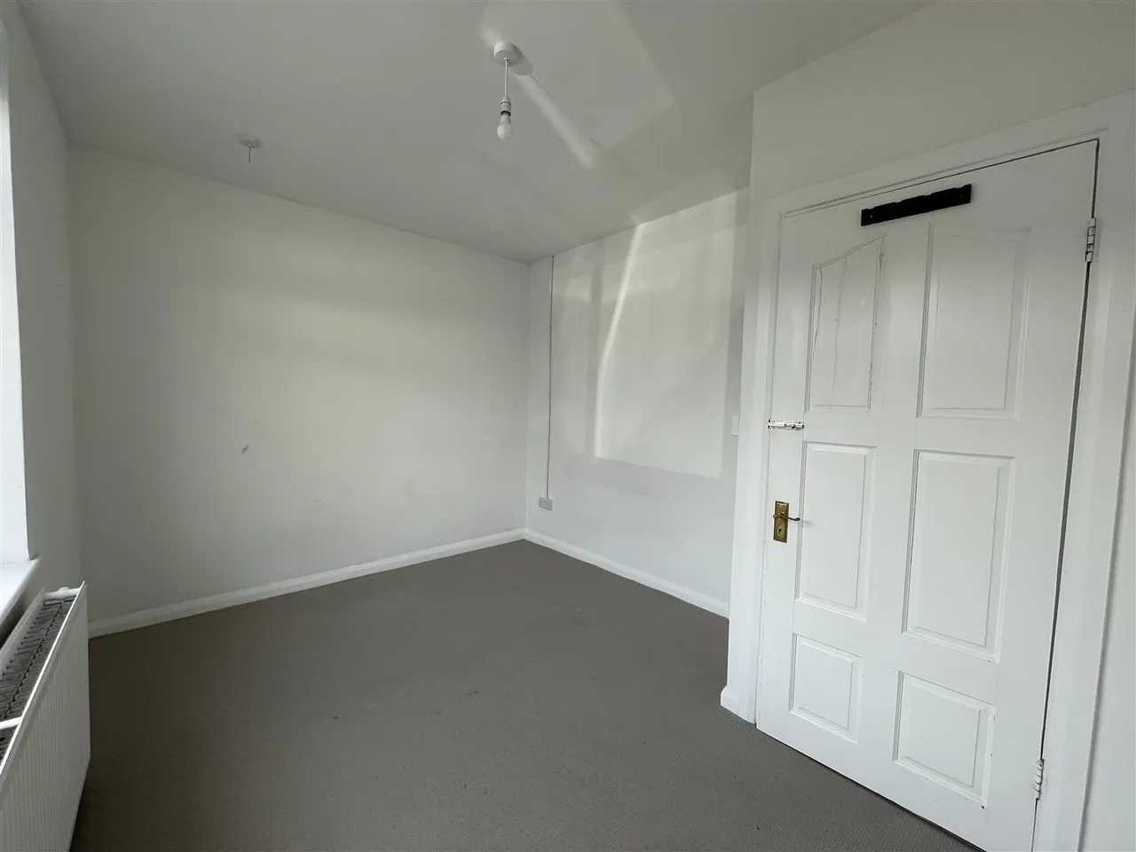 St. Stephens Road, Yiewsley, photo 4