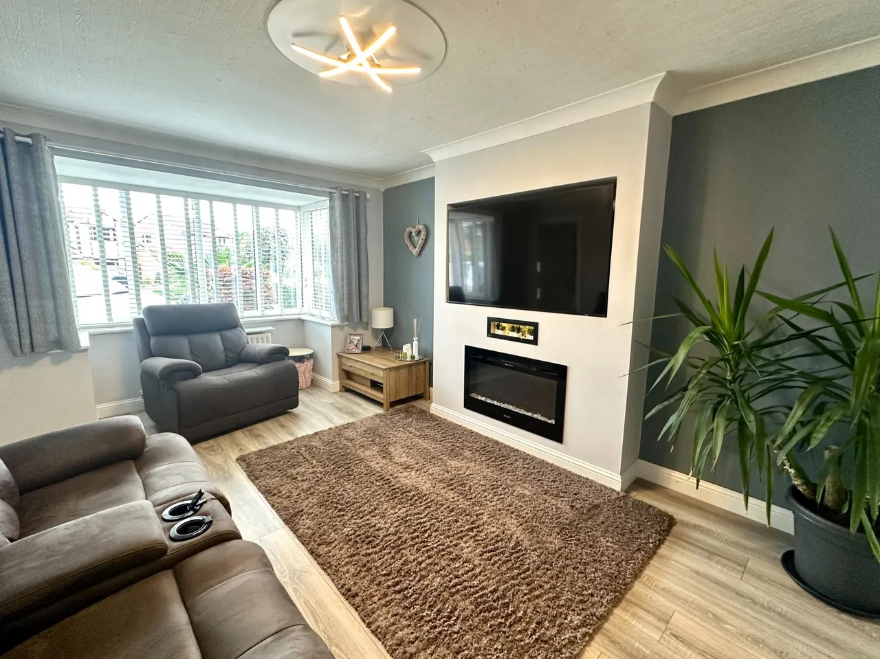 Churston Close, Bloxwich, WS3, photo 2