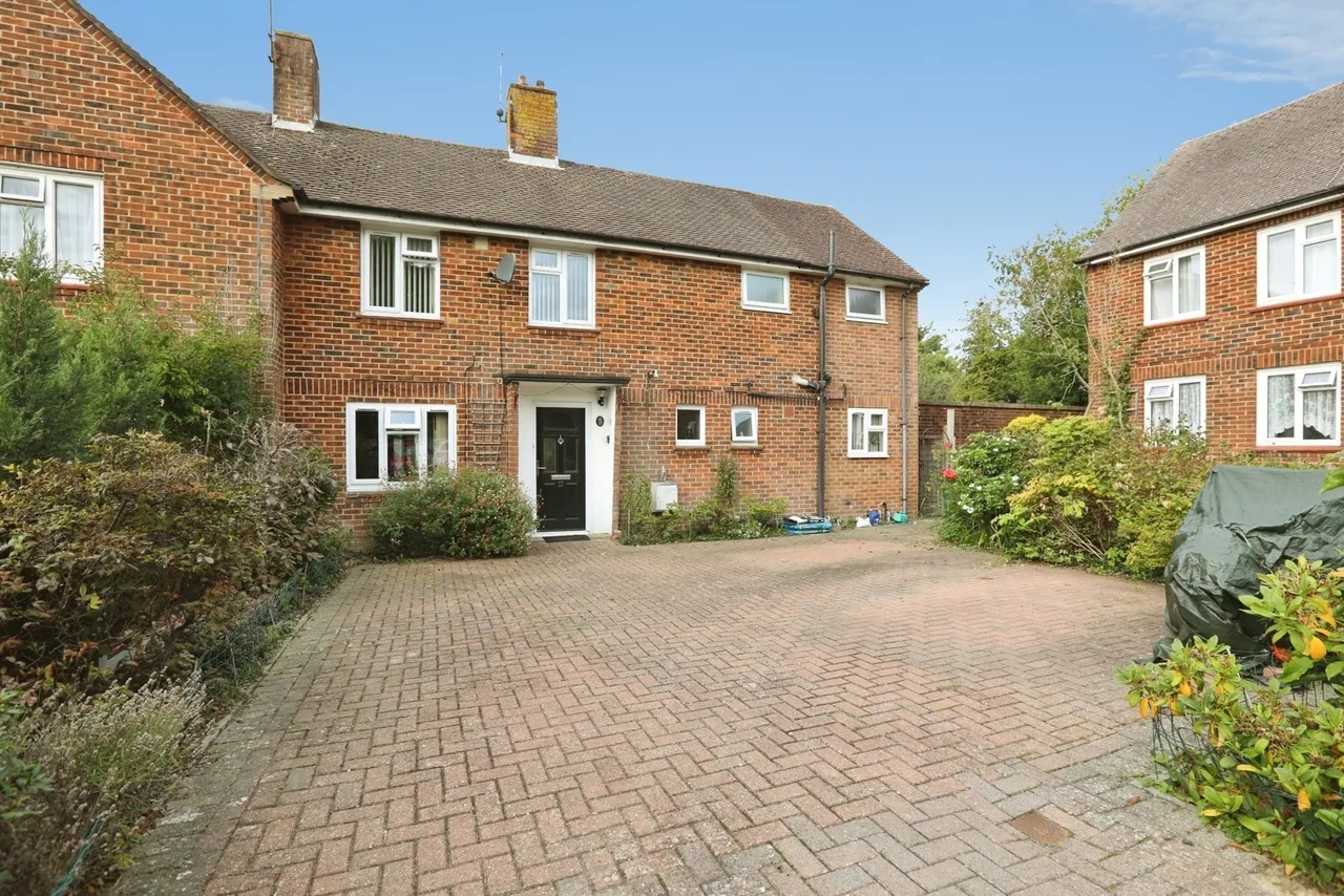 Lodge Close, Crawley, RH11, photo 18