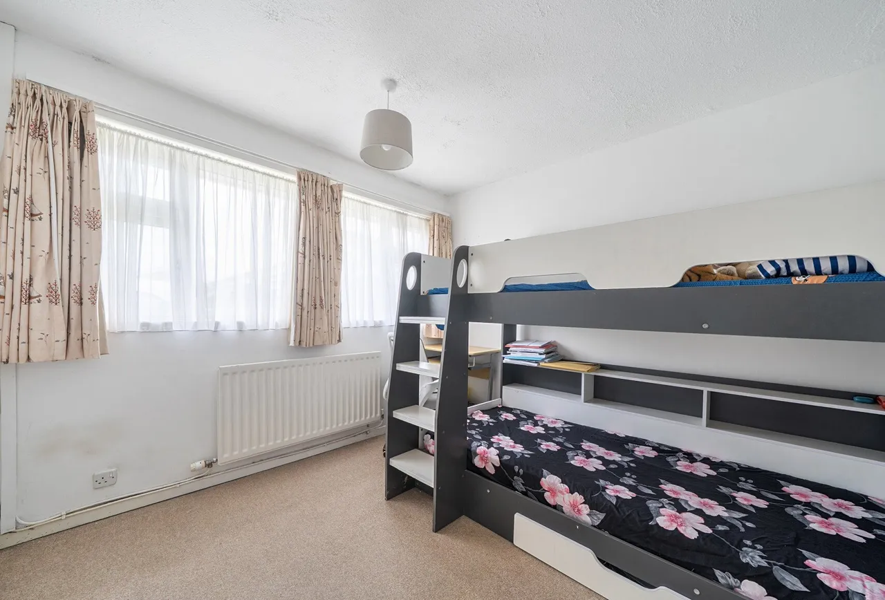 Kayte Close, Gloucestershire, Bishops Cleeve, GL52 8AX, photo 9