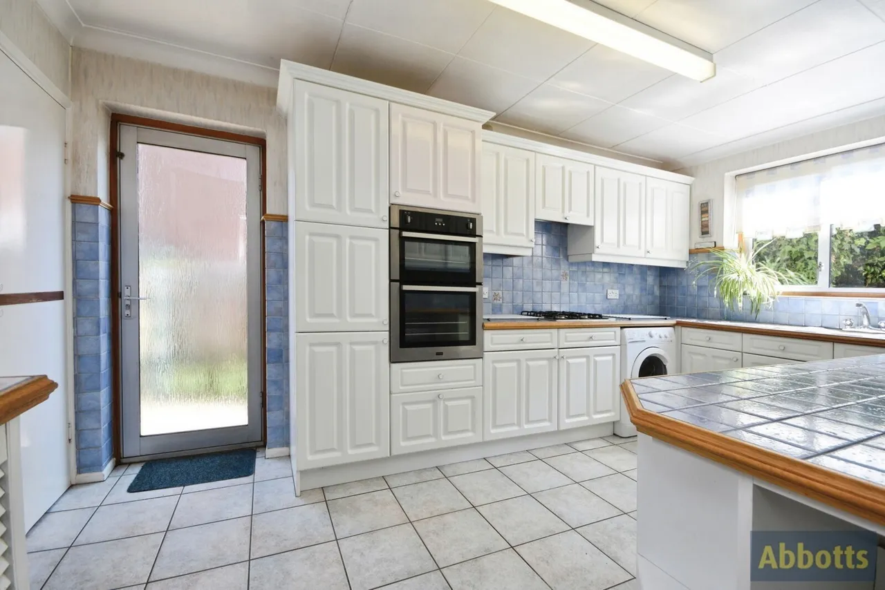 Burrows Way, Rayleigh, Essex, SS6, photo 9