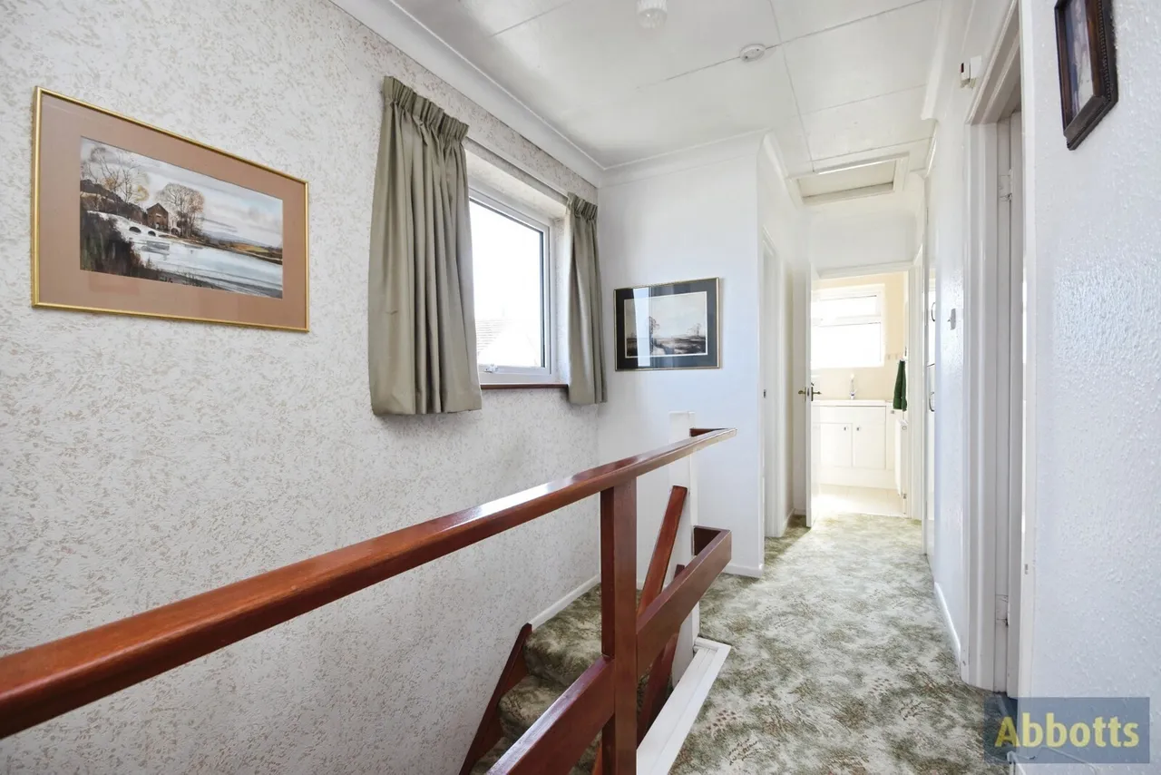 Burrows Way, Rayleigh, Essex, SS6, photo 12