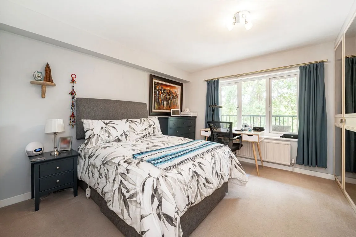 Twickenham Road, TW11, photo 5
