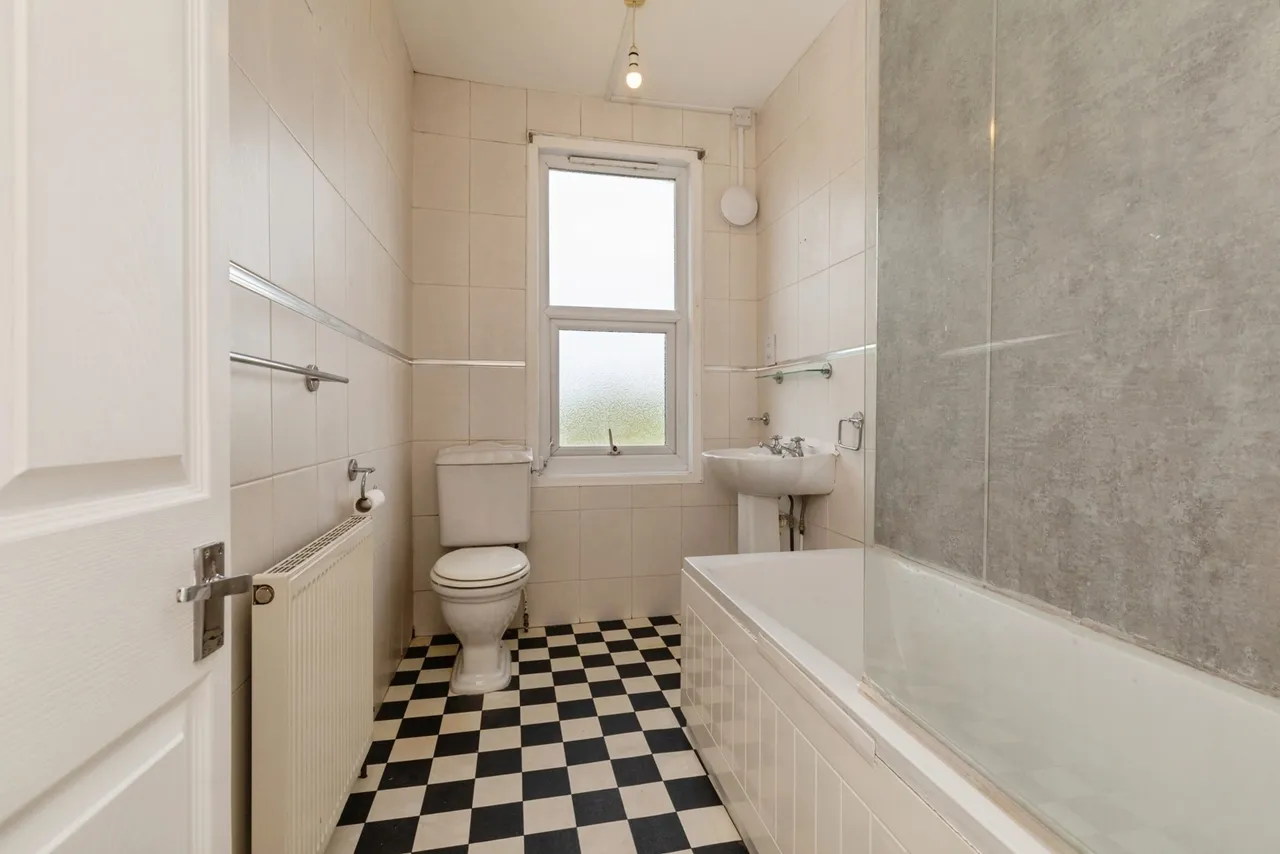 Sandholme Road, Brislington, BS4, photo 17