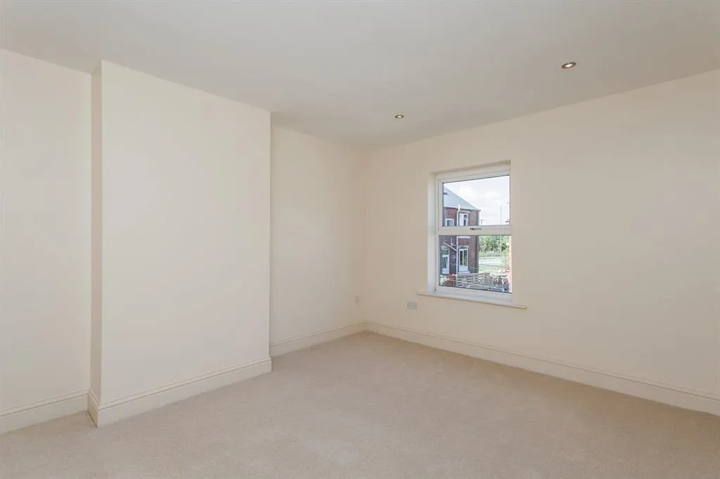 Bracken Hill, Pontefract, WF7, photo 6