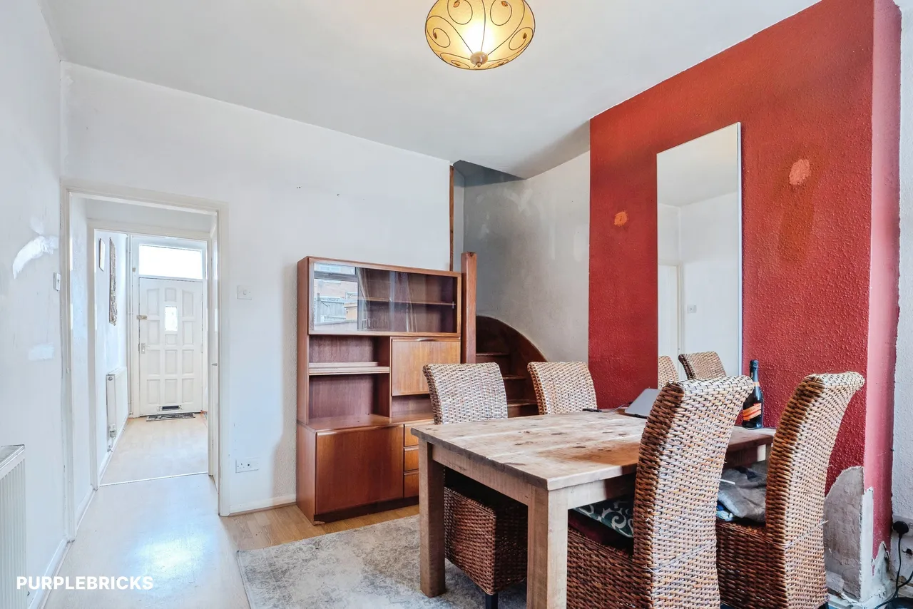 2 bed house for sale, Beatrice Road, Leicester, LE3