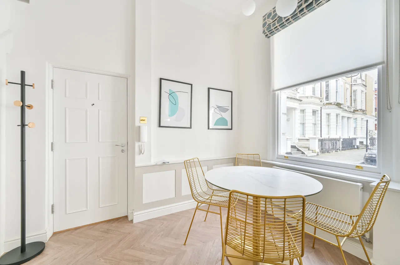 Flat C, 16 Linden Gardens, London, photo 8