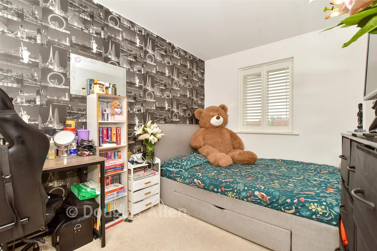 Markhams Close, Basildon, SS15, photo 11