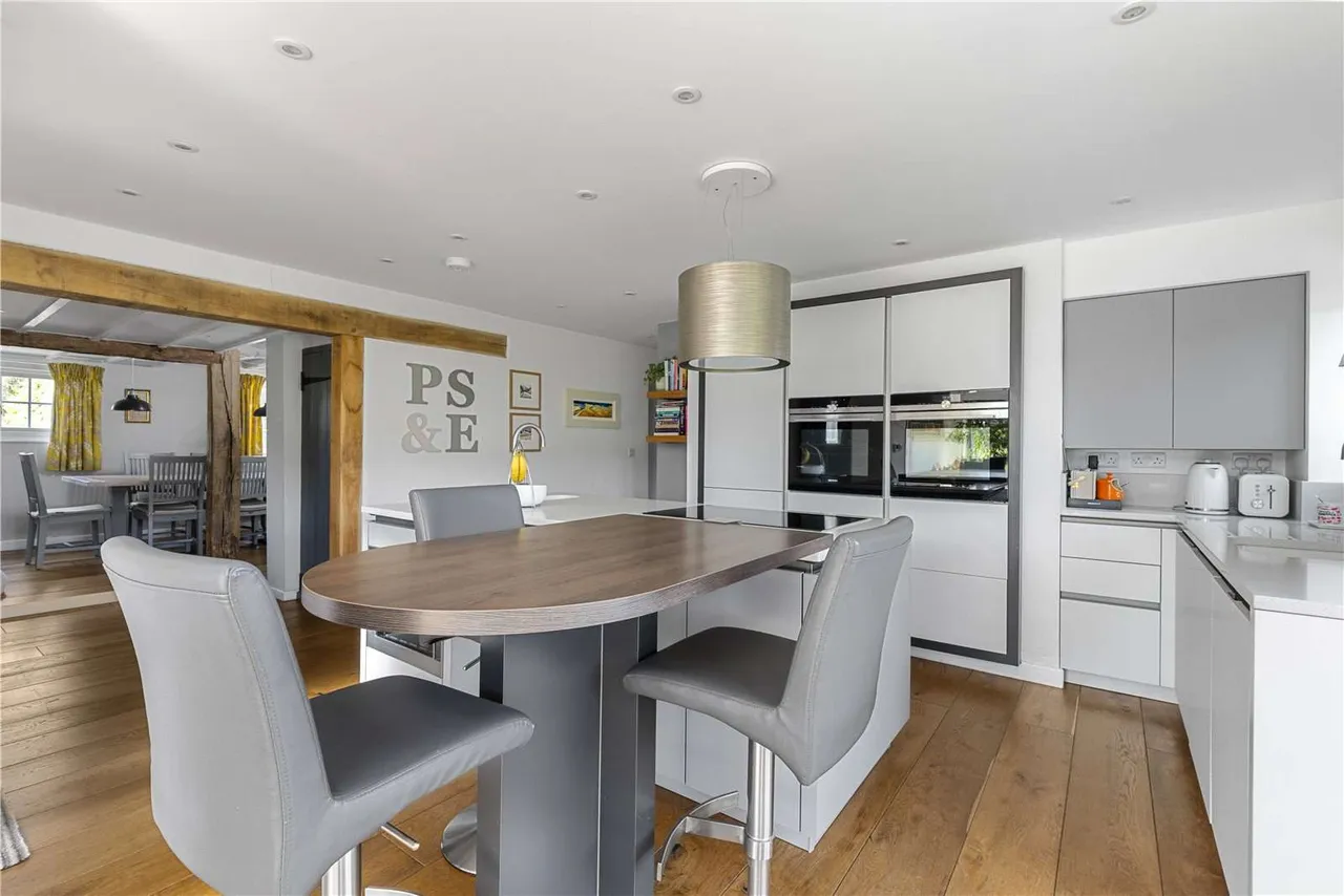 Broad Oak, Odiham, Hook, Hampshire, RG29 1AH, photo 11
