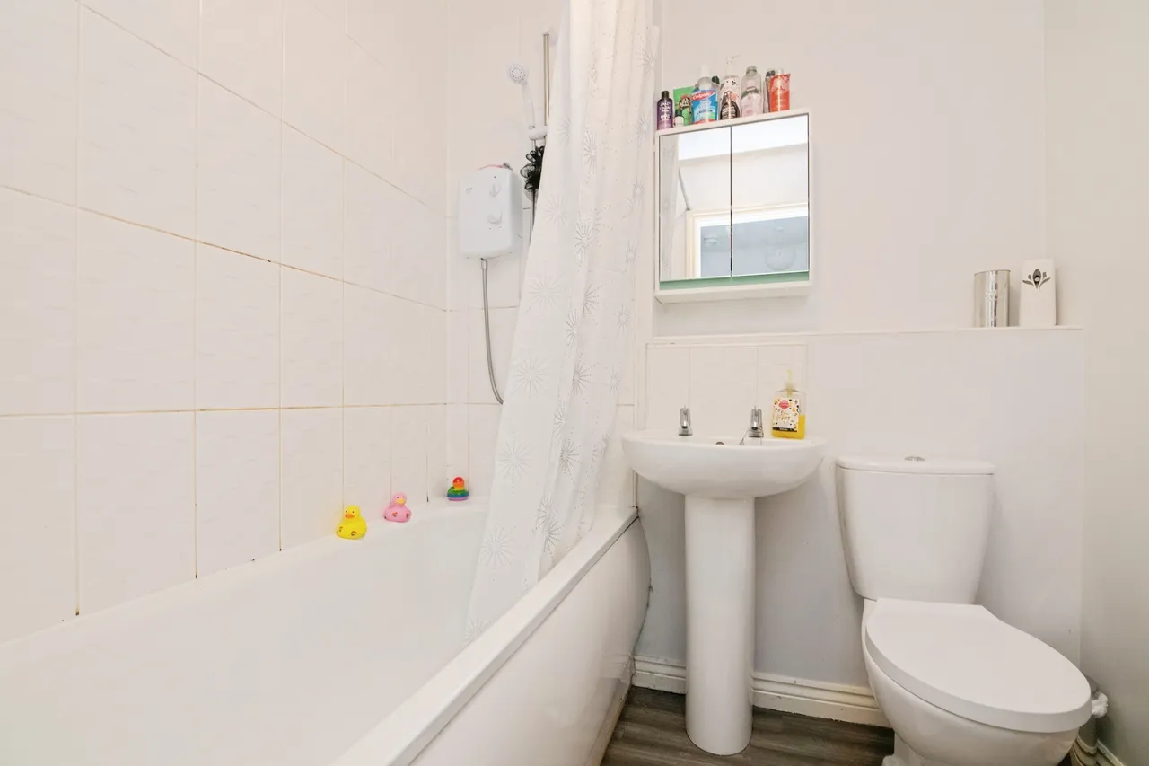 Batsman Close, Halesowen, B63, photo 11