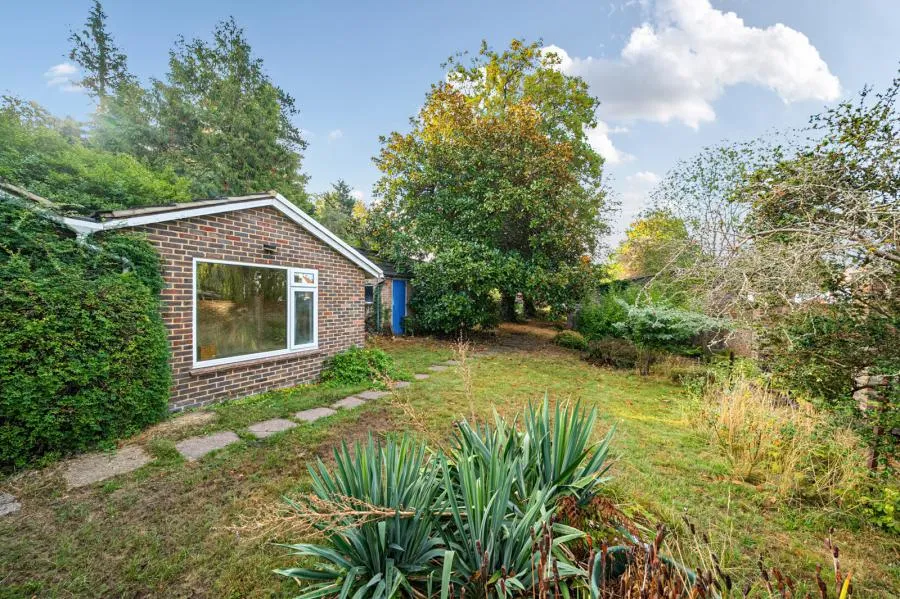 White Rose Lane, Woking, GU22, photo 20