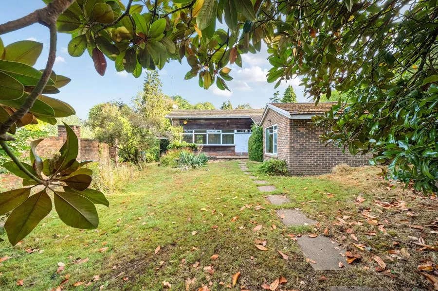White Rose Lane, Woking, GU22, photo 19