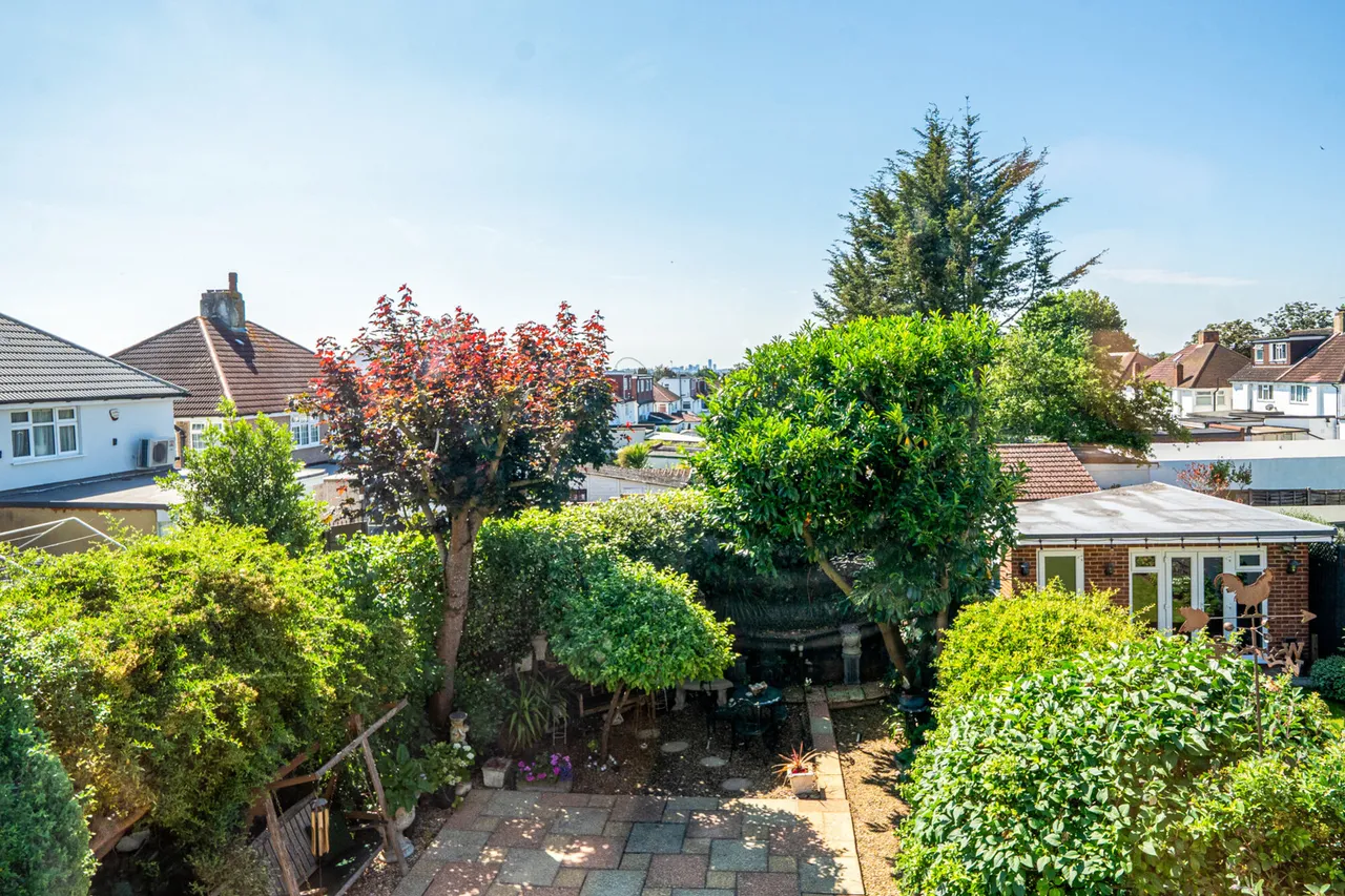 Curzon Avenue, Stanmore, HA7, photo 21