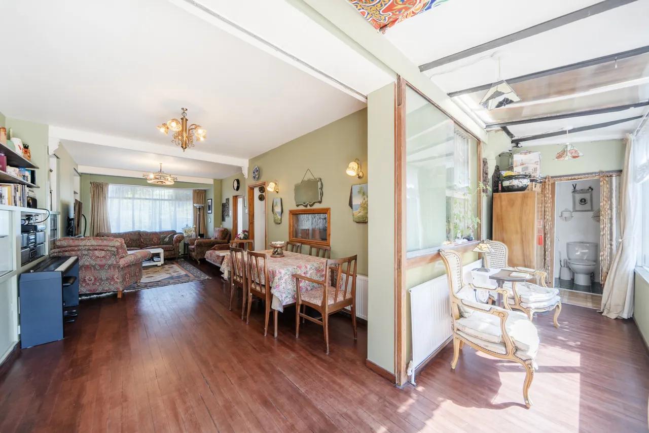 Curzon Avenue, Stanmore, HA7, photo 6
