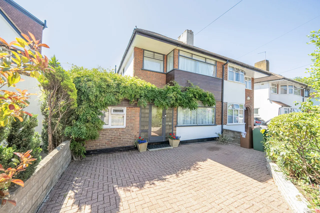 Curzon Avenue, Stanmore, HA7, photo 18
