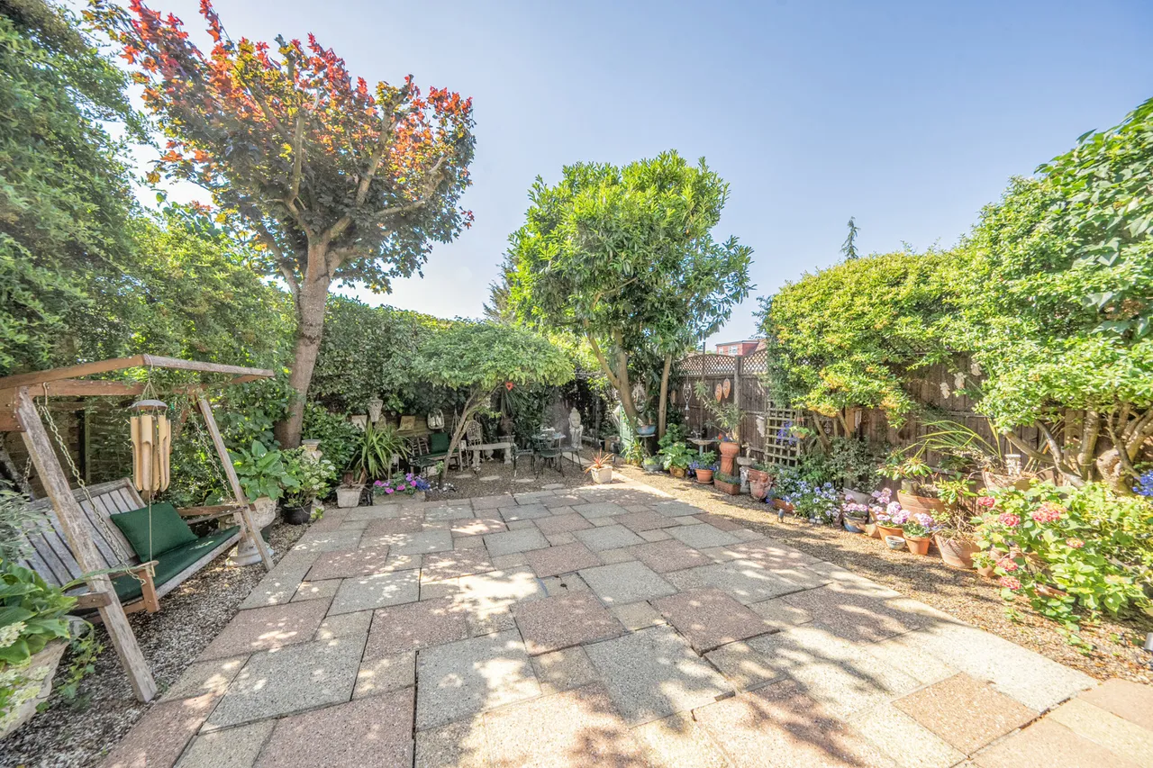 Curzon Avenue, Stanmore, HA7, photo 10