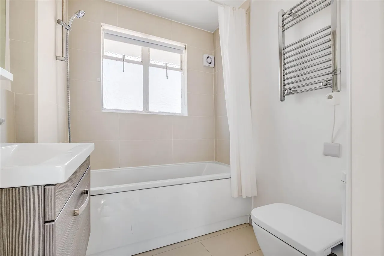 Little St Leonard's, East Sheen, SW14, photo 2