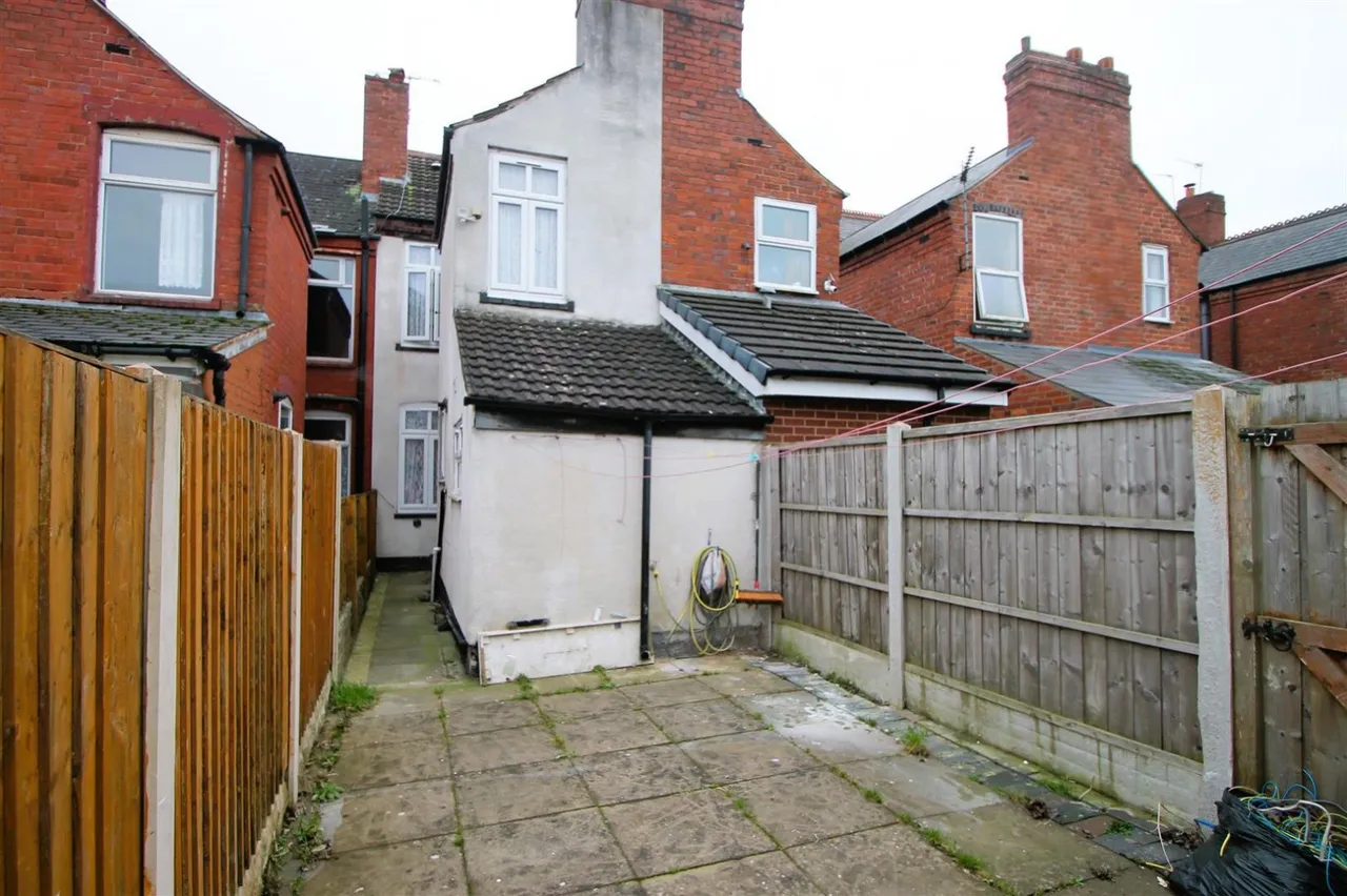 Vicarage Road, Halesowen, photo 13