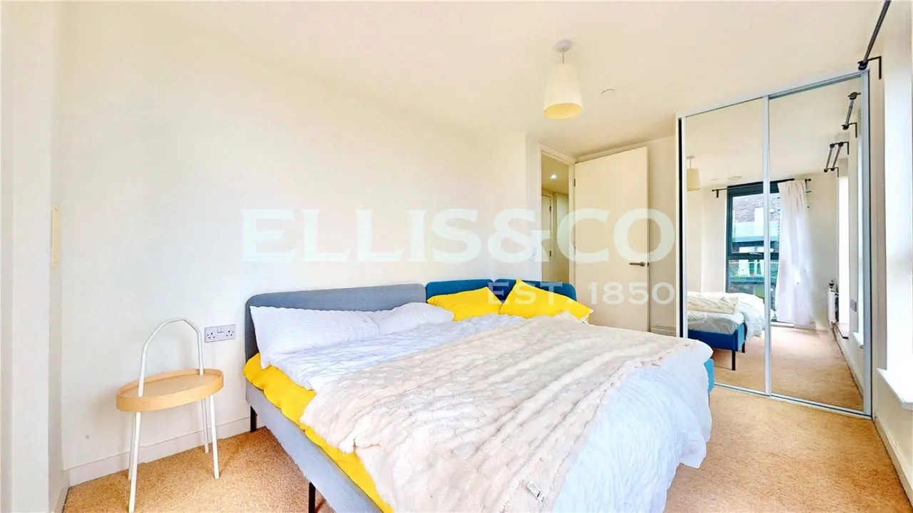 High Road, Wembley, HA9, photo 6