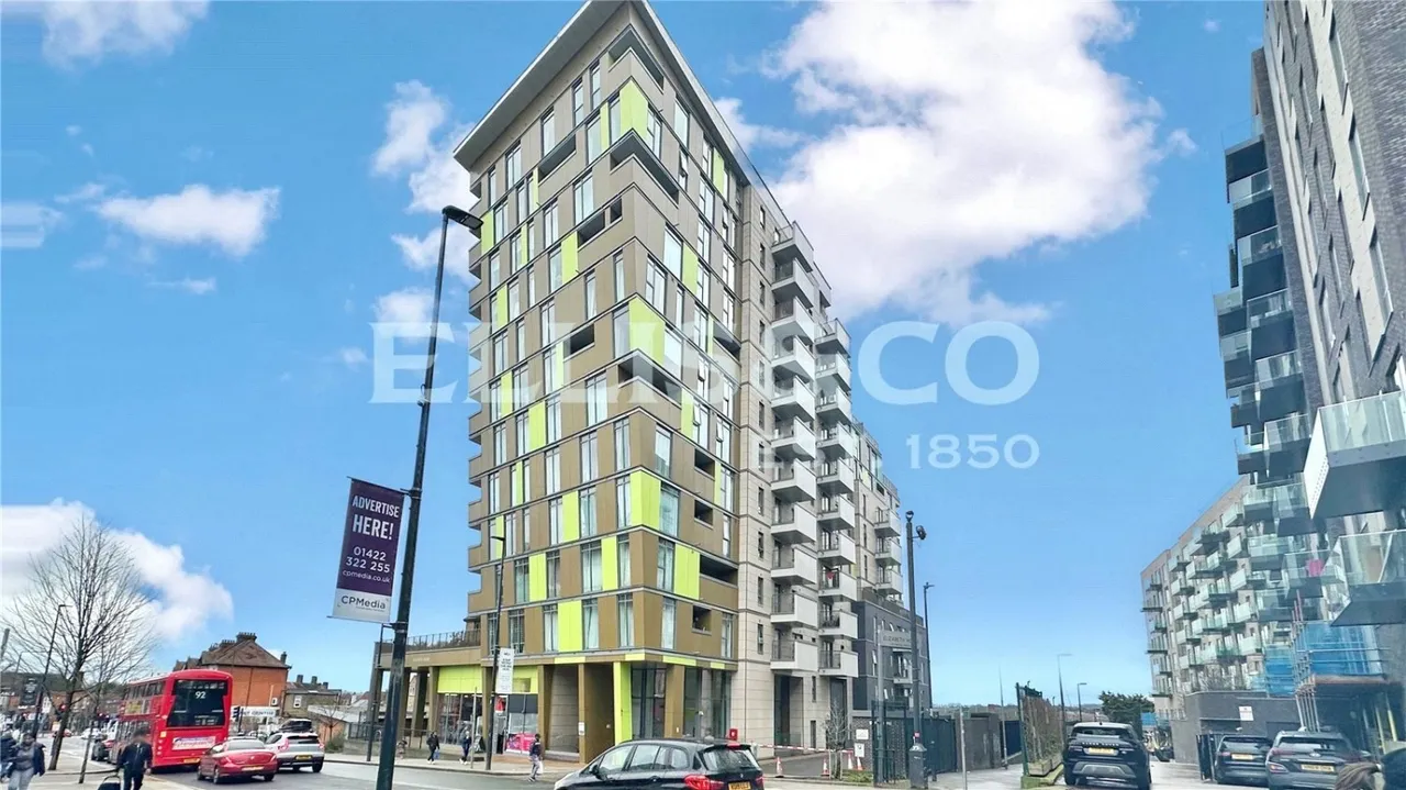 2 bed flat for sale, High Road, Wembley, HA9