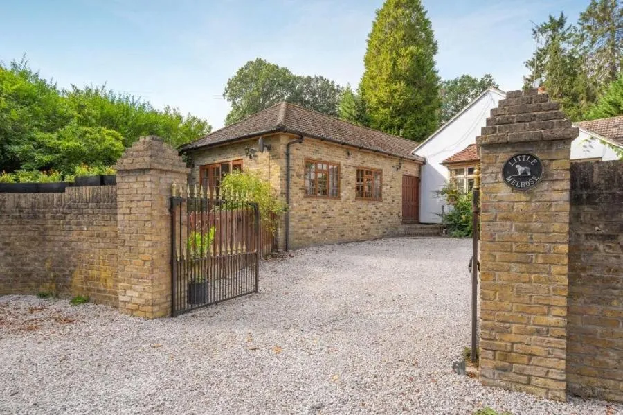 Westwood Road, Windlesham, GU20, photo 7